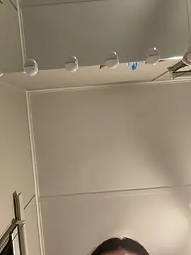 Dirty Davina online show from March 10, 1:04 pm