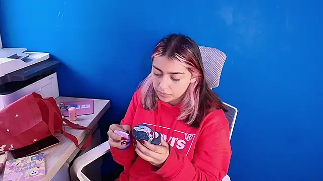 PinkyyPieee  online show from April 24, 12:08 pm