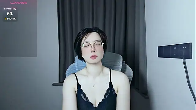 lin lin 520 520 online show from June 25, 3:57 pm