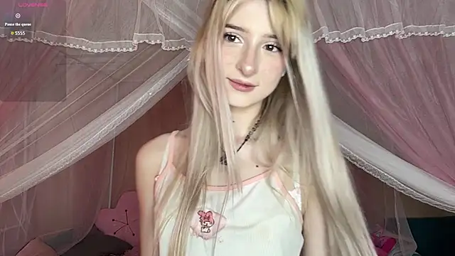 OnlyEva1 online show from June 6, 9:15 am