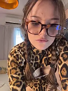 Tallulah Kinky online show from April 30, 8:57 pm