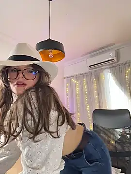 Tallulah Kinky online show from April 21, 7:43 pm