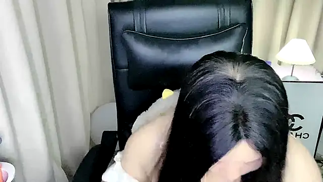 sisibaby20266 online show from May 18, 2:01 pm