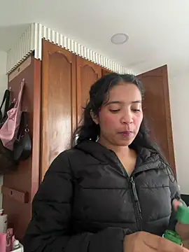 Sophia Walker 2 online show from March 22, 9:10 pm