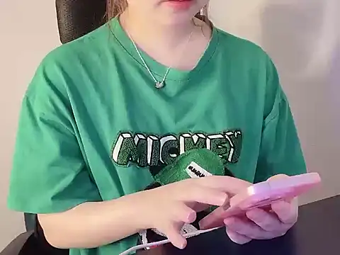 hunhun122 online show from April 2, 7:55 pm