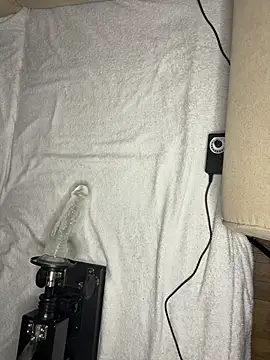 LauraMachgun online show from June 28, 8:59 pm
