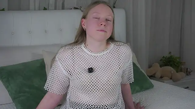 LashandaDevoto online show from March 31, 11:43 am