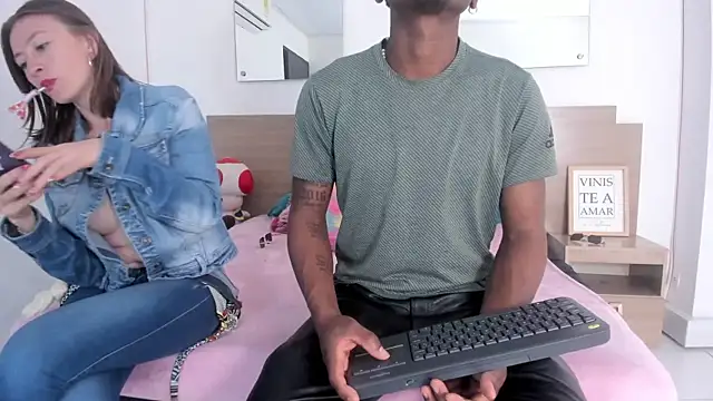 Ebony N Blonde online show from April 23, 9:28 pm