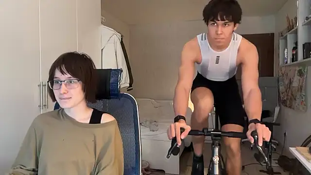 NanaVeel online show from March 31, 10:48 am