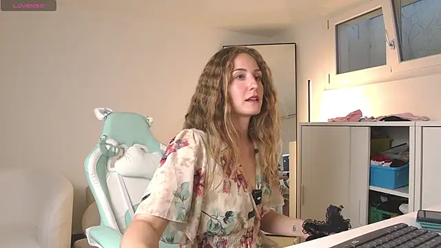 miraclubxxx online show from May 28, 6:28 pm