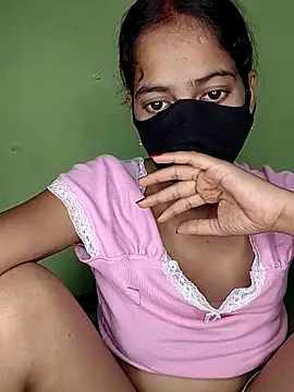 nidhiyadav00 online show from May 12, 7:31 pm