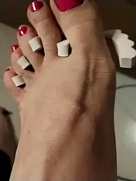 feetandcock85 online show from March 17, 9:08 pm