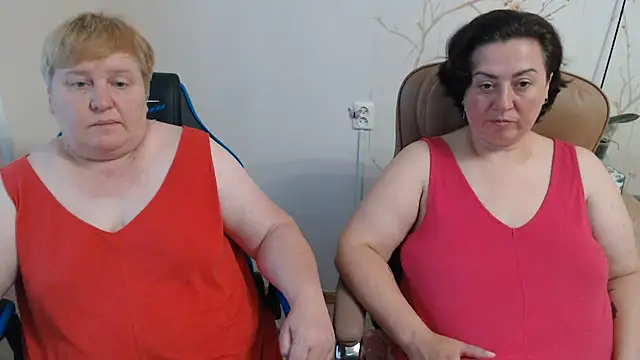 Lindy-Jeanie online show from August 1, 5:37 pm