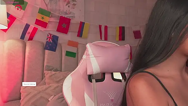 Naomi-Gray online show from June 30, 7:02 pm