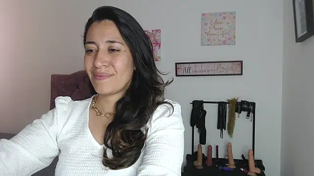 violeta scott online show from June 15, 2:28 pm