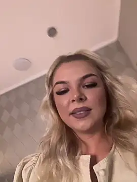 KimmBliss online show from July 20, 6:52 pm