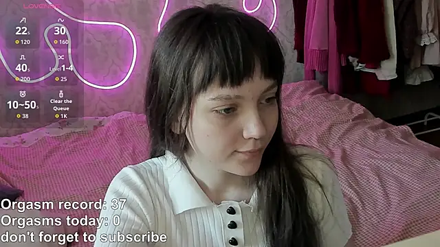 RileyNymph online show from April 25, 5:21 am