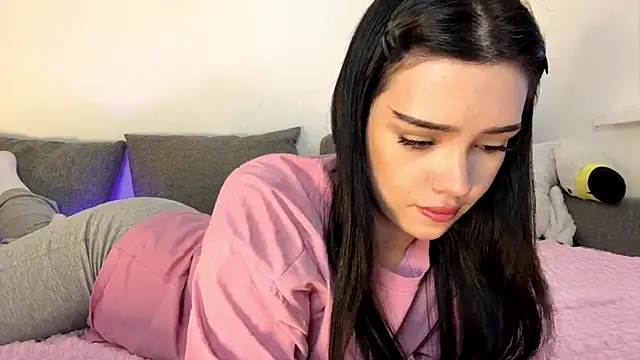 BeckyAurielle online show from June 18, 4:01 pm