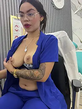 daniela-sexy online show from May 12, 1:18 pm