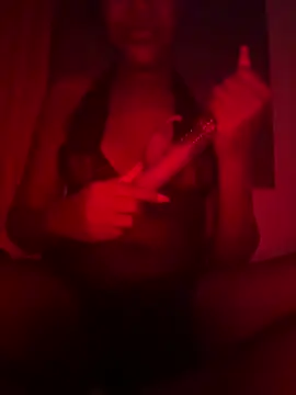 Annie011 online show from March 19, 6:18 am