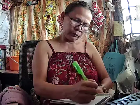 mommylicious 23 online show from July 30, 3:18 am