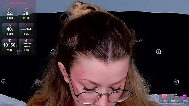 AmelieViolet online show from May 20, 4:31 am
