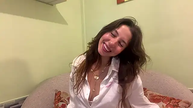 Julieta Jol online show from June 3, 2:33 pm