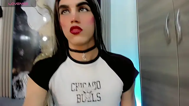 Tiffany Velanyer   online show from July 17, 3:33 am