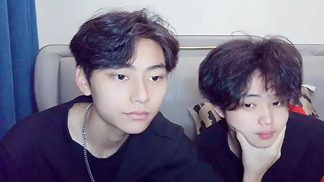 XX-XIUXIU online show from March 20, 1:05 pm