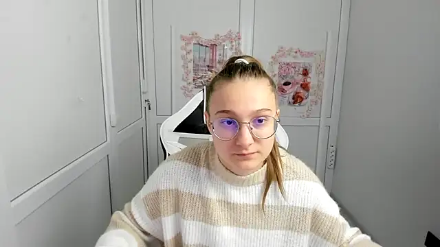 Mia kristal online show from May 29, 8:56 am