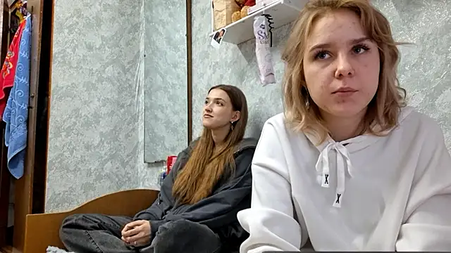 ColleneMckeehan online show from March 18, 4:23 pm