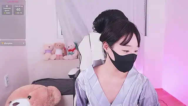 sexyjoy95 online show from May 13, 10:43 am