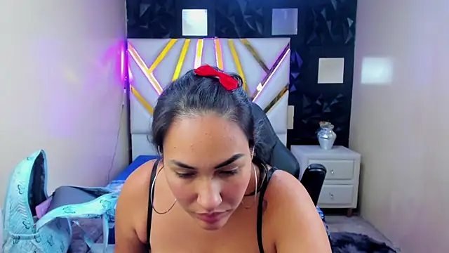 SammyEvanns  online show from July 6, 12:38 am