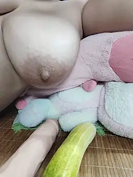 Bigboobs909 online show from June 27, 8:37 am