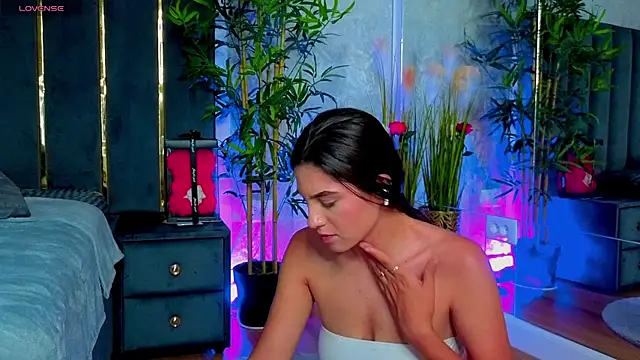 valery evan online show from July 25, 2:18 am
