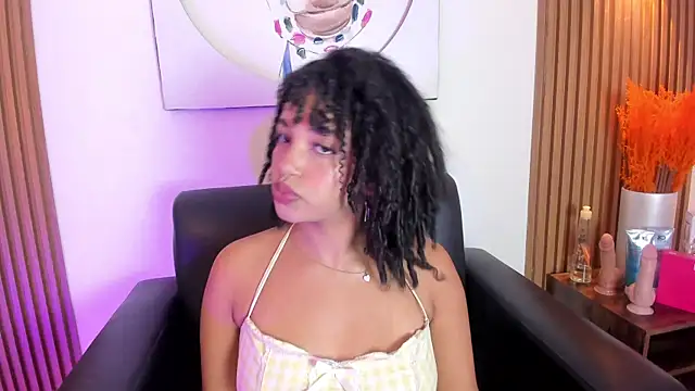 JazmyXXX online show from July 6, 8:00 pm