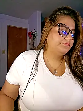 Bonny rousse01 online show from April 7, 12:18 pm