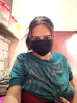 REENA-STRIP online show from May 9, 7:21 am
