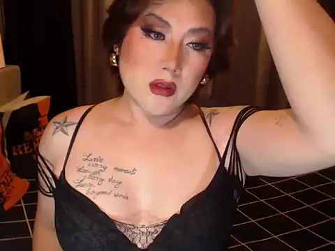 YourMistressAggy online show from May 17, 4:00 am
