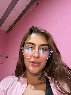 miiabellovic online show from June 1, 11:05 pm