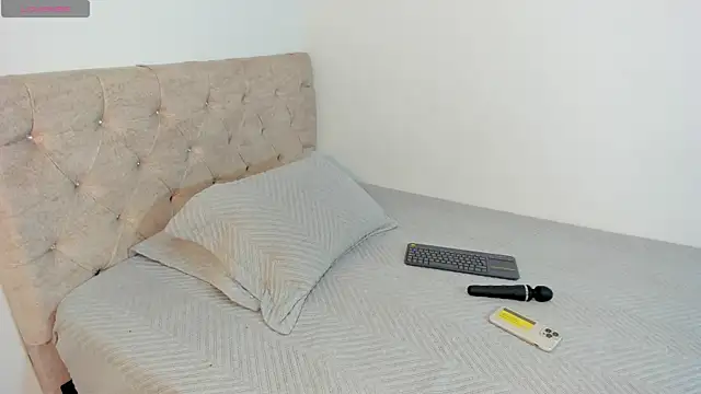 Sofi Martinez1 online show from April 16, 5:41 am