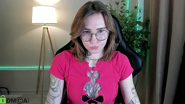 Misha Moss online show from March 23, 9:37 am