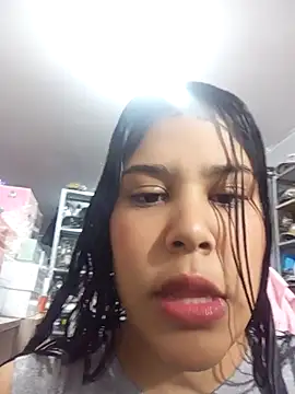 venuslaferte  online show from April 3, 9:24 pm