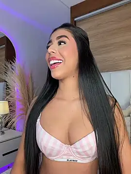 Rossie Blooms online show from July 15, 12:26 am