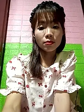 AmyLinee01 online show from May 11, 3:29 pm
