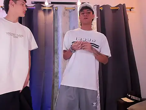 paradisewellnigth online show from April 20, 11:52 pm