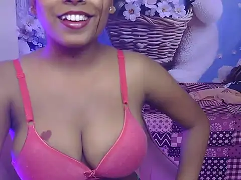 hoty-pinka online show from April 26, 5:43 pm