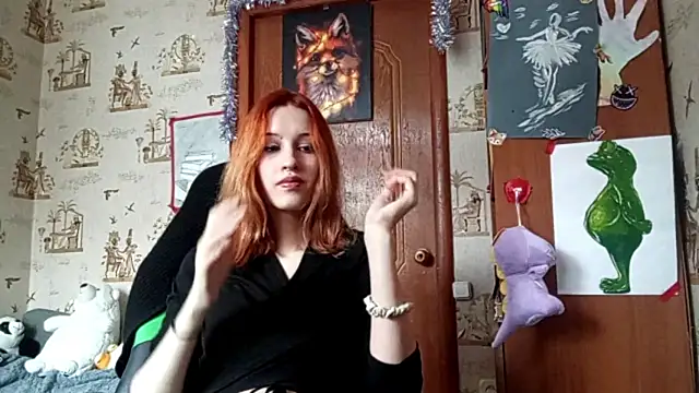 SirenFrost online show from May 1, 7:22 am
