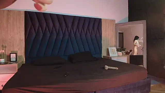 MeganEvanss   online show from May 9, 2:13 am