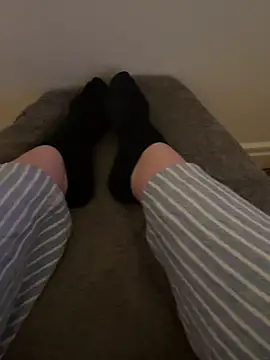 LilouPieds online show from April 11, 10:35 pm